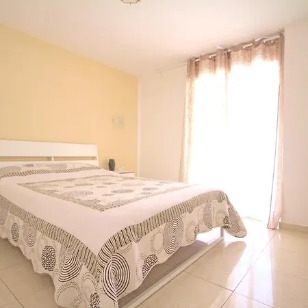 Av. De La Condomina Apartment